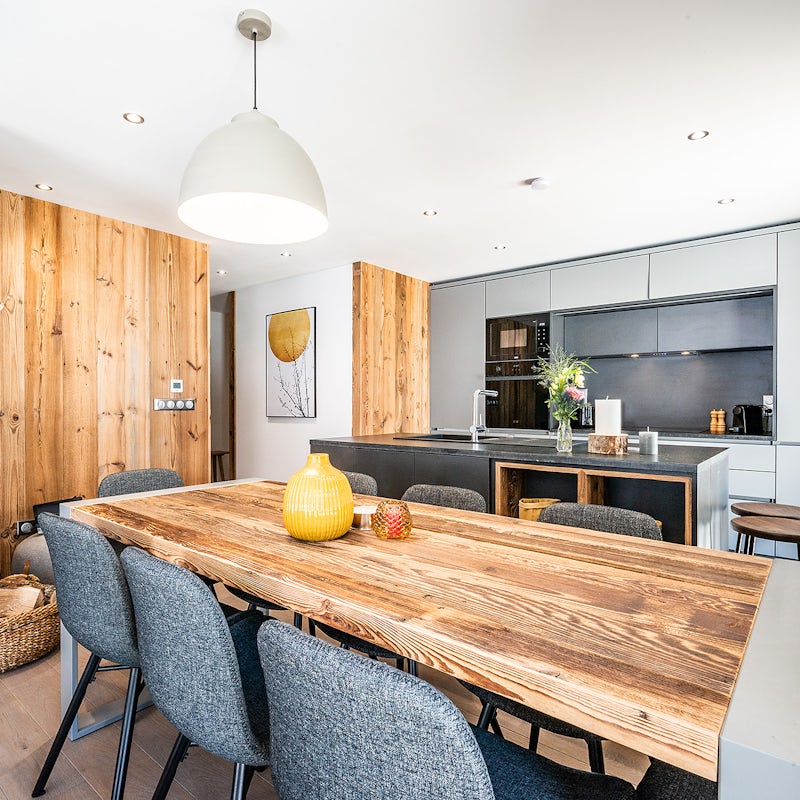 Gather around the dining table for dinners prepared by your private chef in the comfort of your own home