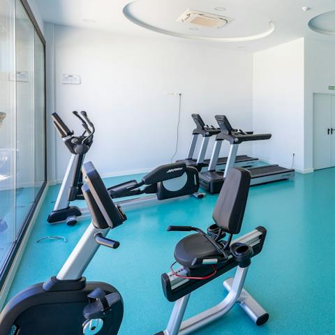 Begin the day with a workout in the shared fitness room, followed by a steam in the sauna