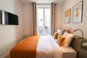 Architectural Marais image 6