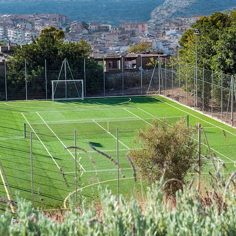 Play a few friendly rounds of tennis on the courts