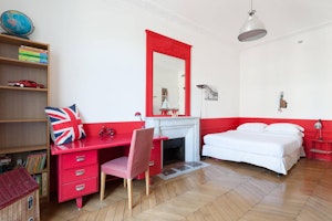 Parisian Literati image 8
