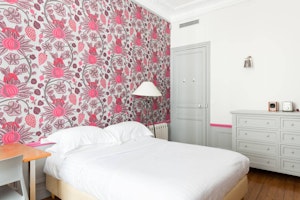 Parisian Literati image 5