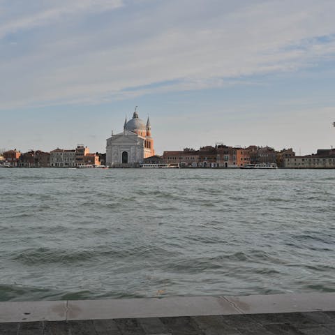 Admire the views of the Giudecca Canal and Redentore Church from this home