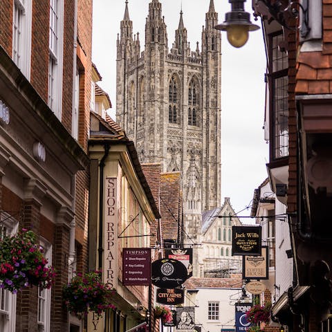 Stay in the heart the historic city of Canterbury