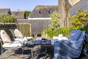Inglenook & Estuary image 12