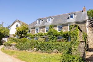 Inglenook & Estuary image 6