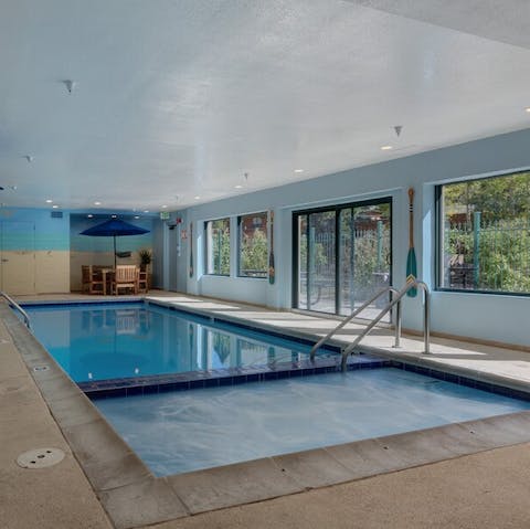 Spend a relaxing afternoon in the communal pool and hot tub