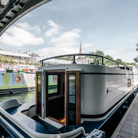 Stay in a floating home on Regent's Canal, right next to Primrose Hill