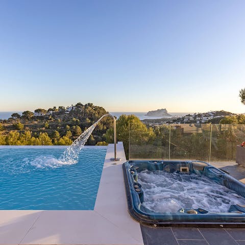 Admire the view as you alternate between the hot tub and pool