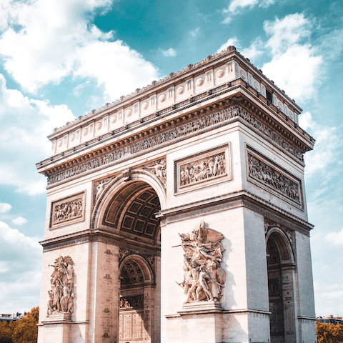 Reach the iconic Arc de Triomphe in just three minutes on foot
