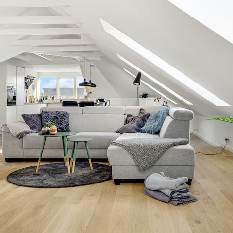Spend quality time together whilst enjoying the city skyline views