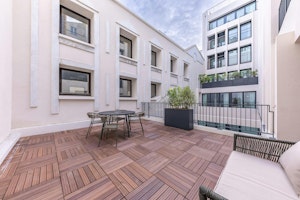 Parisian Treat image 11