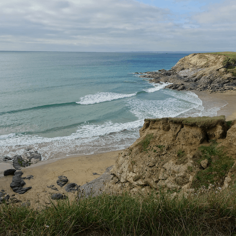 Hike the South West Coast Path and explore Cornwall's gorgeous sceery