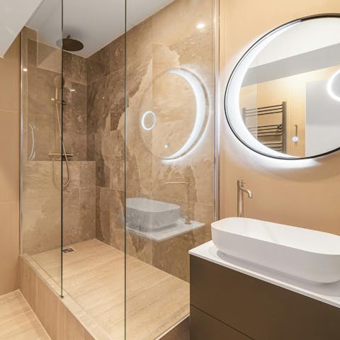 Get ready in the modern bathroom before a night out in the City of Light