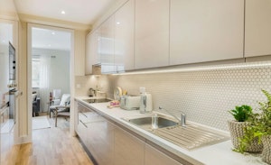 South Kensington Living image 7