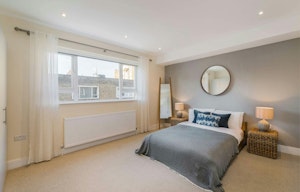 South Kensington Living image 6