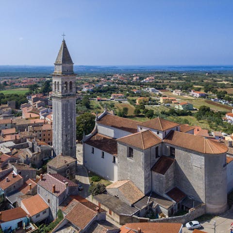 Dander into the centre of Vodnjan, a ten-minute walk