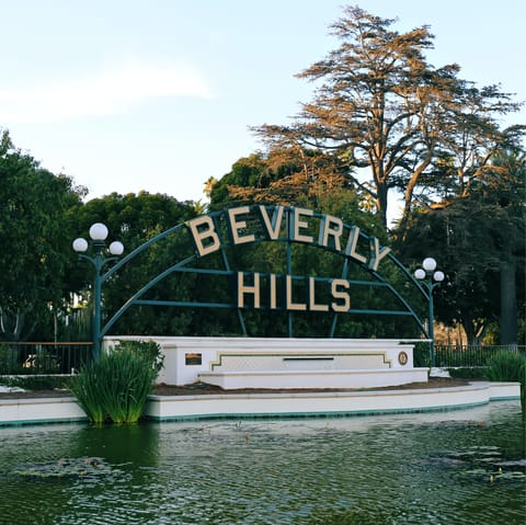 Stroll through the beautiful Beverly Gardens Park – less than a ten-minute drive away 