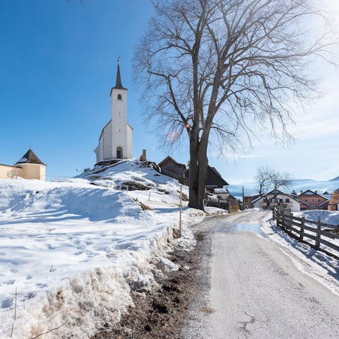 Stay in the ski resort town of Mauterndorf