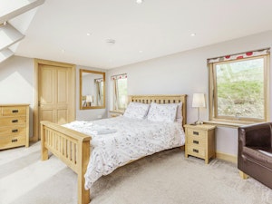 Sea & Skye image 15