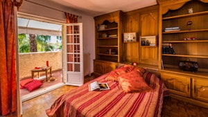 A Riviera Charmer image 11