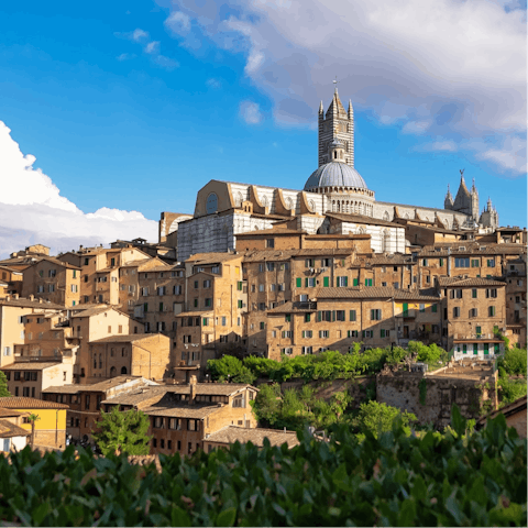 Take a day trip to the beautiful city of Siena, an easy drive away