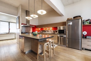 Perfect Parisian Pad image 15