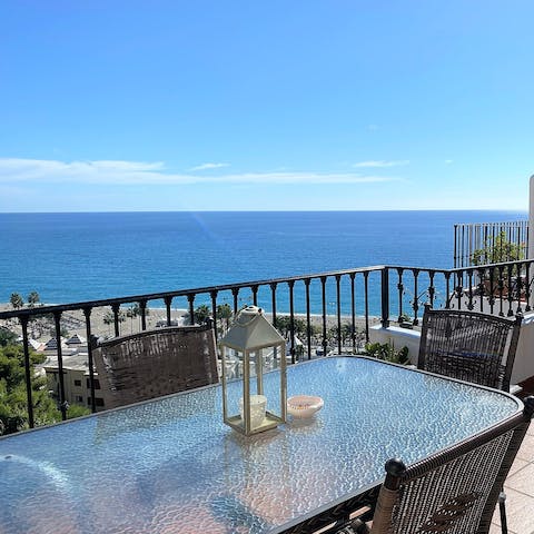 Dine all together at your alfresco dining set while you gaze at ocean views