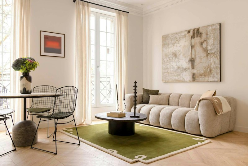 Parisian Shine main image