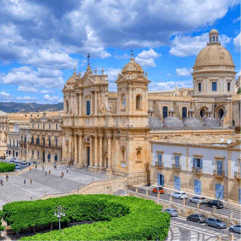 Admire the baroque architecture of beautiful Noto