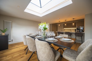 Henley Hideaway image 15