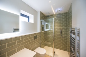 Henley Hideaway image 11