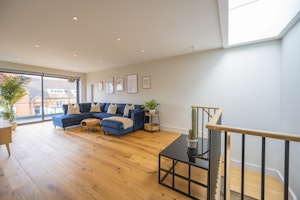 Henley Hideaway image 8