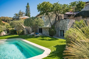 Sunny French Haven image 4