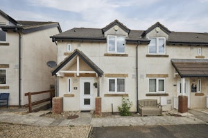 Seahouses Hideaway image 8