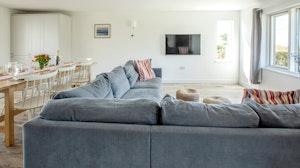 Surf Style image 3