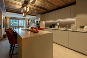 Champagne Powder image 14