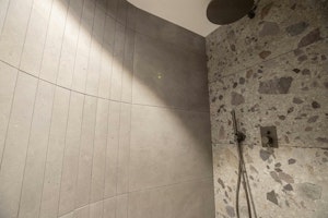 Champagne Powder image 8