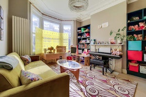 Fulham Gallery image 11