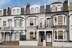 Fulham Gallery image 9