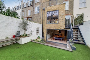 Fulham Gallery image 6