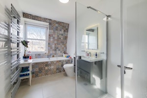 Fulham Gallery image 3