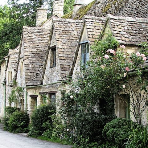 Explore the picturesque villages in the Cotswolds – Bibury is a twenty-five-minute drive