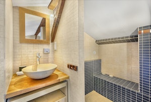 Brick & Beam image 8