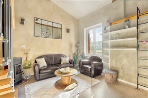 Brick & Beam image 6
