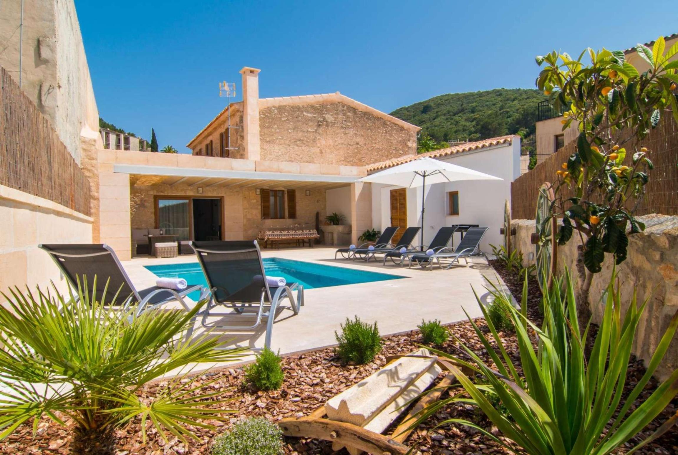 Cobblestone Tropicana