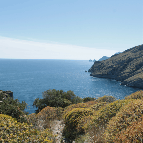 Stroll to the picturesque Campania coastline – all you need is your floppy hat and a good book