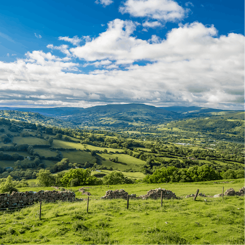 Walk to the beach or  drive 15 minutes and reach the Brecon Beacons