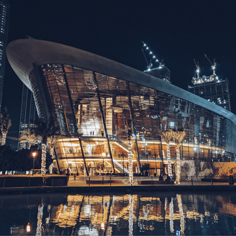 Make the most of your dreamy Downtown Dubai location a short distance from the Opera House