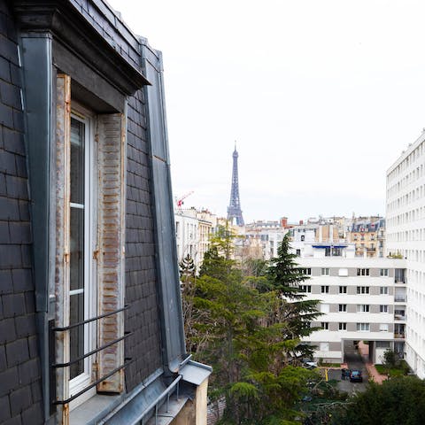 Admire views of the Eiffel Tower from the kitchen's window
